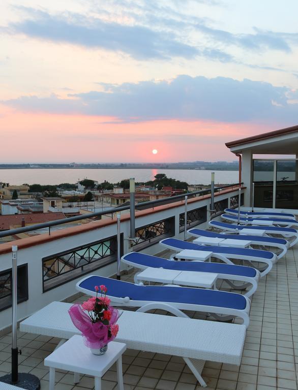 Hotel Resort Il Panfilo Lago Patria Exterior photo