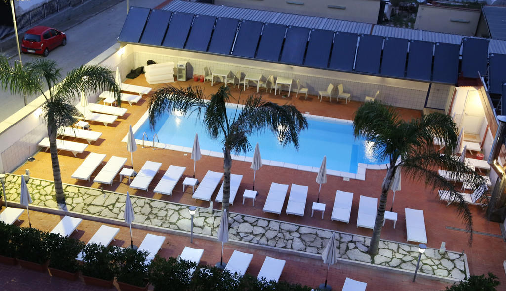Hotel Resort Il Panfilo Lago Patria Exterior photo